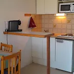 Avec Piscine Et Tennis, - Fr-1-239-809 Daire *