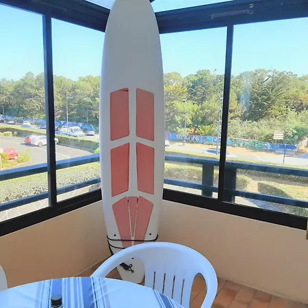Avec Piscine Et Tennis, - Fr-1-239-809 Apartmán